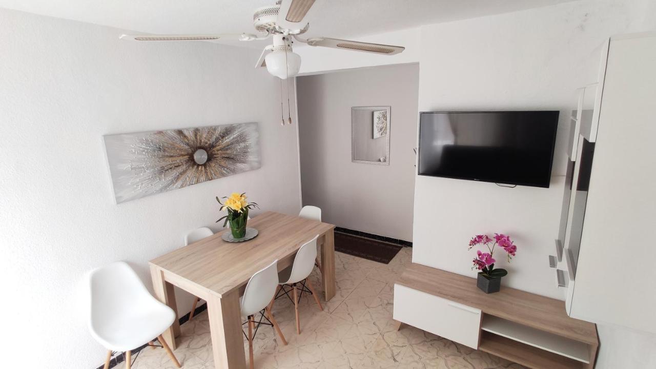 Sunny Apartment Near The Beach Санта-Пола Екстер'єр фото